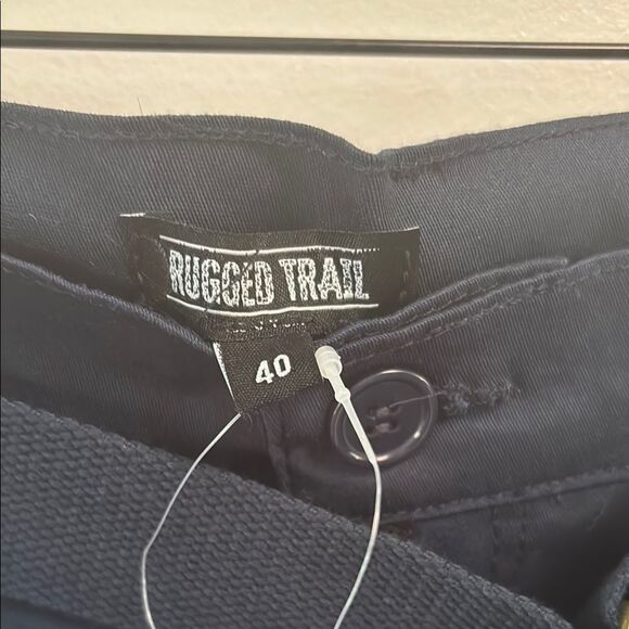 Rugged trail navy blue  Cargo Shorts with Versatile Design Men’s sz 40 NWT - Picture 2 of 11